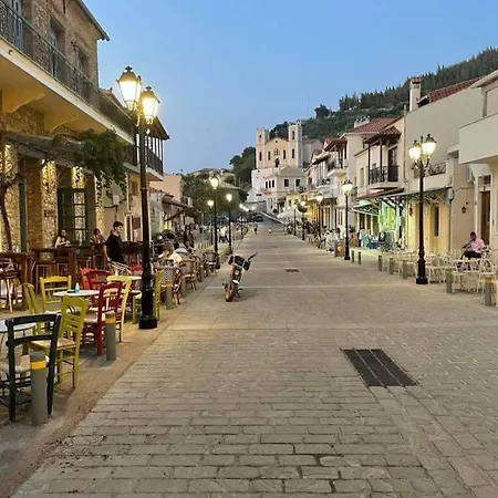 Holiday home Super Renovated Maisonette - σούπερ ανακαινισμένη μεζονέτα Filiatra