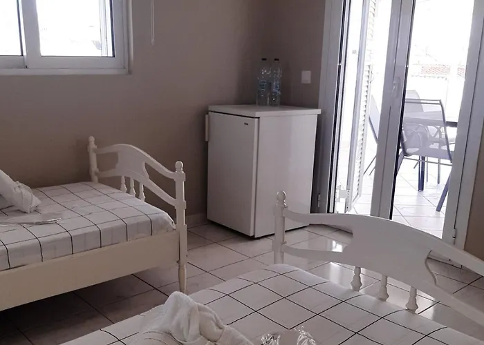 Super Renovated Maisonette - σούπερ ανακαινισμένη μεζονέτα * Филиатра