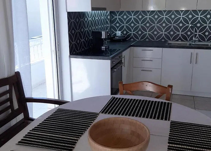 Дом отдыха Super Renovated Maisonette - σούπερ ανακαινισμένη μεζονέτα Филиатра